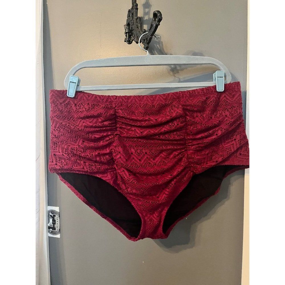 Torrid size 4 ruched bikini bathing swim suit bottoms dark pink